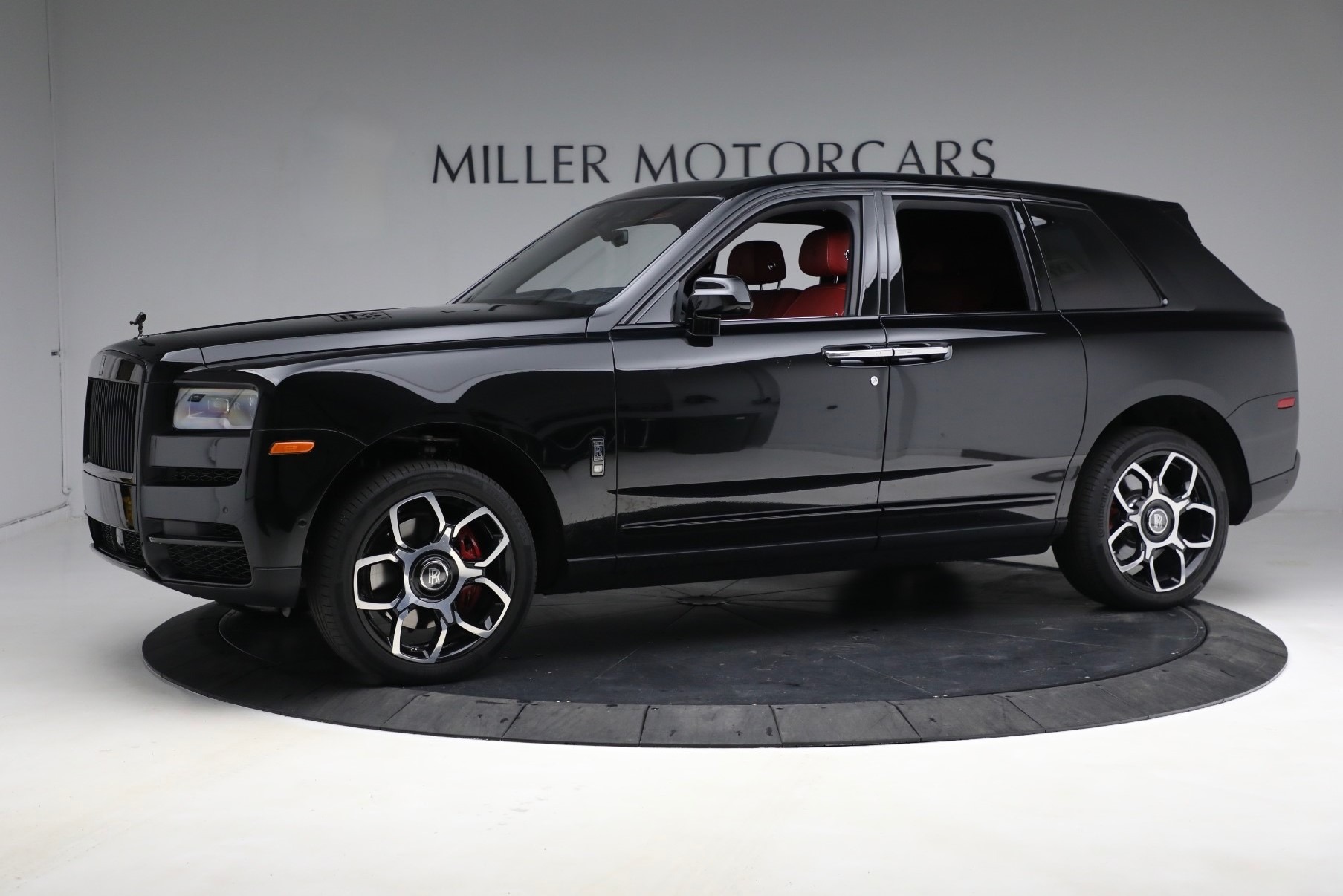 Used 2022 Rolls-Royce Black Badge Cullinan for sale $429,900 at Bugatti of Greenwich in Greenwich CT 06830 1