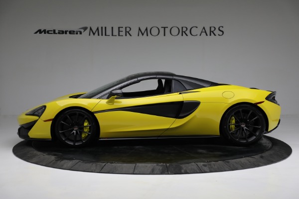 Used 2018 McLaren 570S Spider for sale $204,900 at Bugatti of Greenwich in Greenwich CT 06830 16