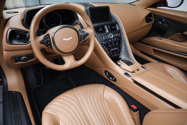 Used 2020 Aston Martin DB11 Volante for sale $214,900 at Bugatti of Greenwich in Greenwich CT 06830 19
