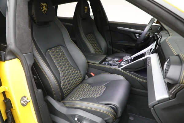 Used 2021 Lamborghini Urus for sale Sold at Bugatti of Greenwich in Greenwich CT 06830 21