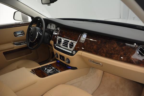 Used 2013 Rolls-Royce Ghost for sale Sold at Bugatti of Greenwich in Greenwich CT 06830 17