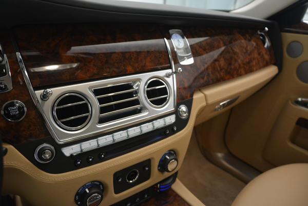 Used 2013 Rolls-Royce Ghost for sale Sold at Bugatti of Greenwich in Greenwich CT 06830 18