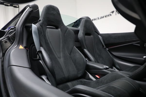 Used 2022 McLaren 720S Spider Performance for sale $344,900 at Bugatti of Greenwich in Greenwich CT 06830 27