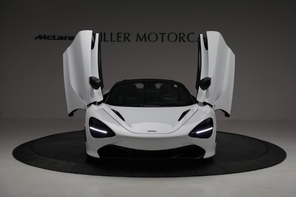 New 2022 McLaren 720S Spider Performance for sale $381,500 at Bugatti of Greenwich in Greenwich CT 06830 13