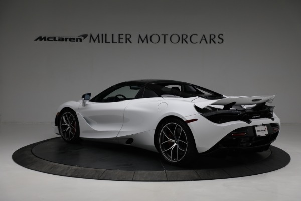 New 2022 McLaren 720S Spider Performance for sale $381,500 at Bugatti of Greenwich in Greenwich CT 06830 17