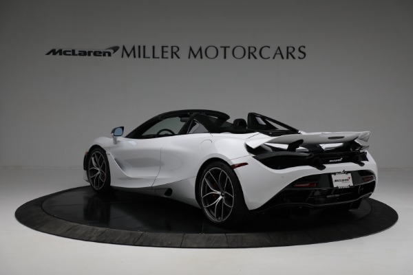 New 2022 McLaren 720S Spider Performance for sale $381,500 at Bugatti of Greenwich in Greenwich CT 06830 5