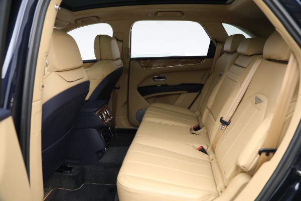 Used 2021 Bentley Bentayga V8 for sale Sold at Bugatti of Greenwich in Greenwich CT 06830 20