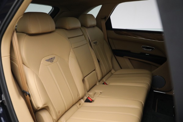 Used 2021 Bentley Bentayga V8 for sale Sold at Bugatti of Greenwich in Greenwich CT 06830 27