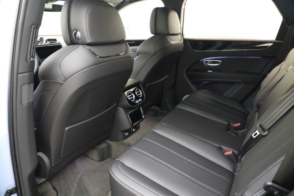 Used 2022 Bentley Bentayga V8 for sale $199,900 at Bugatti of Greenwich in Greenwich CT 06830 21