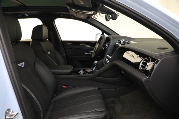 Used 2022 Bentley Bentayga V8 for sale $199,900 at Bugatti of Greenwich in Greenwich CT 06830 26