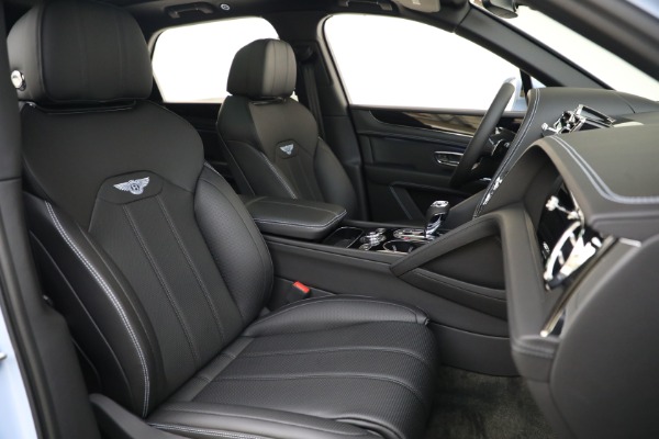 Used 2022 Bentley Bentayga V8 for sale $199,900 at Bugatti of Greenwich in Greenwich CT 06830 27