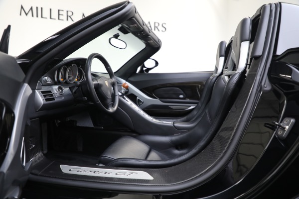Used 2005 Porsche Carrera GT for sale $1,400,000 at Bugatti of Greenwich in Greenwich CT 06830 24