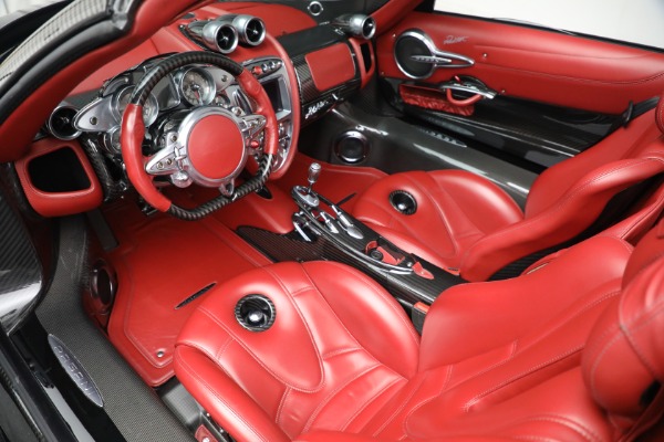 Used 2017 Pagani Huayra Roadster for sale Sold at Bugatti of Greenwich in Greenwich CT 06830 23