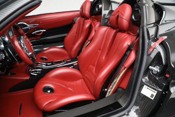 Used 2017 Pagani Huayra Roadster for sale Sold at Bugatti of Greenwich in Greenwich CT 06830 25