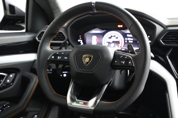 Used 2020 Lamborghini Urus for sale $295,900 at Bugatti of Greenwich in Greenwich CT 06830 28