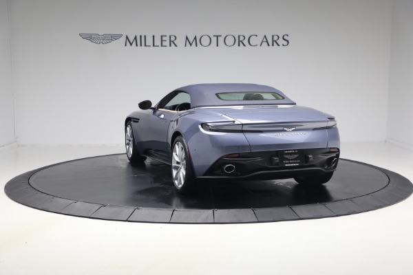 Used 2022 Aston Martin DB11 Volante for sale $169,900 at Bugatti of Greenwich in Greenwich CT 06830 20
