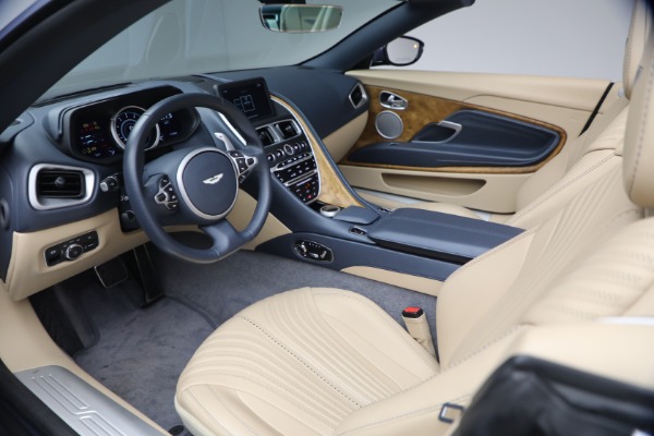 Used 2022 Aston Martin DB11 Volante for sale $169,900 at Bugatti of Greenwich in Greenwich CT 06830 27