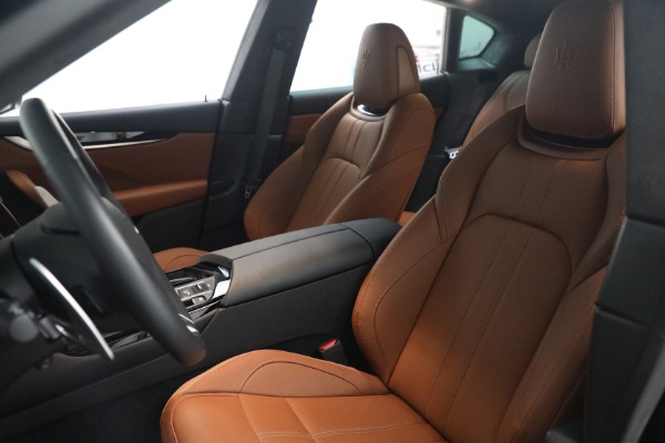 Used 2022 Maserati Levante GT for sale $52,900 at Bugatti of Greenwich in Greenwich CT 06830 15