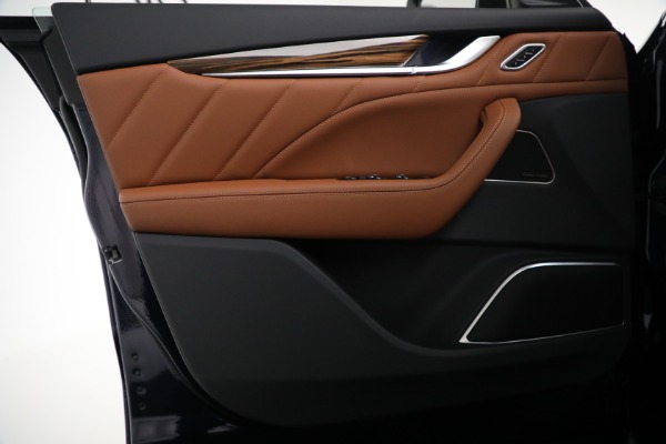 New 2022 Maserati Levante Modena for sale $112,575 at Bugatti of Greenwich in Greenwich CT 06830 17