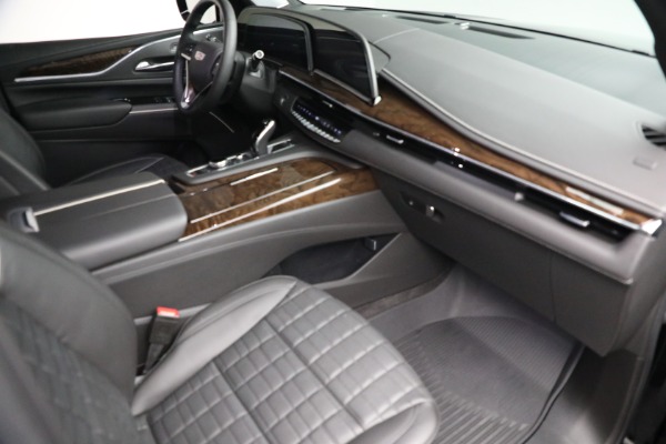 Used 2022 Cadillac Escalade Sport Platinum for sale $135,900 at Bugatti of Greenwich in Greenwich CT 06830 21
