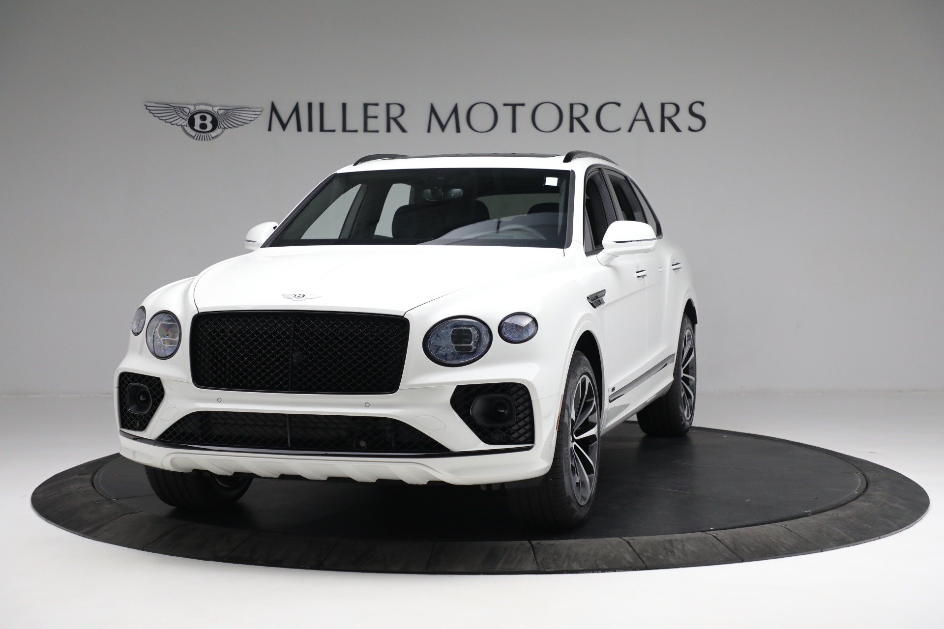 New 2022 Bentley Bentayga V8 for sale Sold at Bugatti of Greenwich in Greenwich CT 06830 1