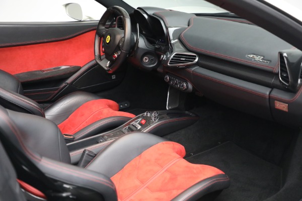 Used 2012 Ferrari 458 Spider for sale $289,900 at Bugatti of Greenwich in Greenwich CT 06830 22