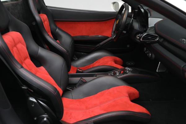 Used 2012 Ferrari 458 Spider for sale $289,900 at Bugatti of Greenwich in Greenwich CT 06830 23