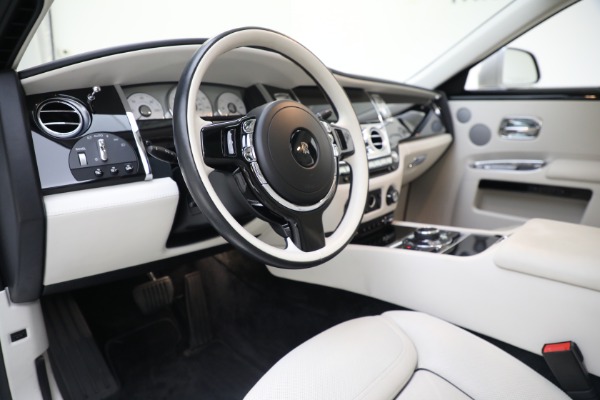 Used 2017 Rolls-Royce Ghost for sale Sold at Bugatti of Greenwich in Greenwich CT 06830 13