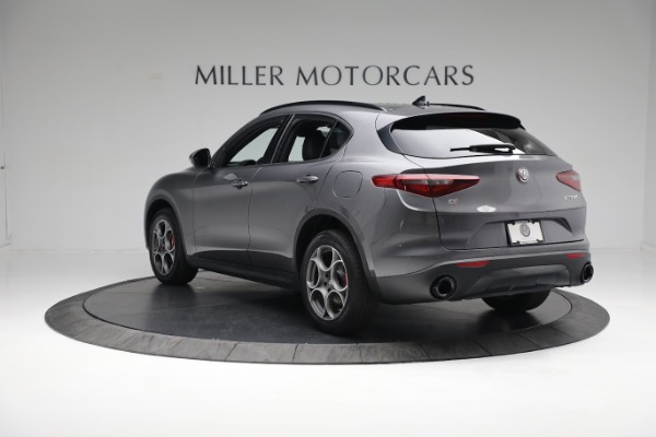 New 2022 Alfa Romeo Stelvio Sprint for sale Sold at Bugatti of Greenwich in Greenwich CT 06830 5