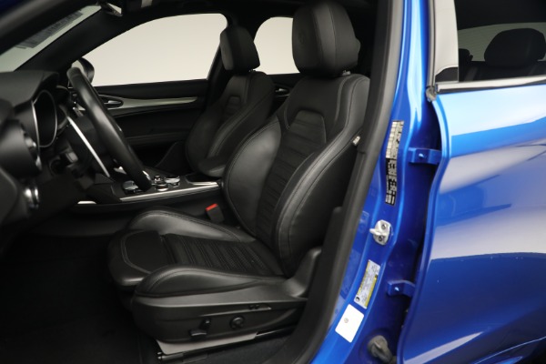 Used 2022 Alfa Romeo Stelvio Veloce for sale $32,900 at Bugatti of Greenwich in Greenwich CT 06830 14