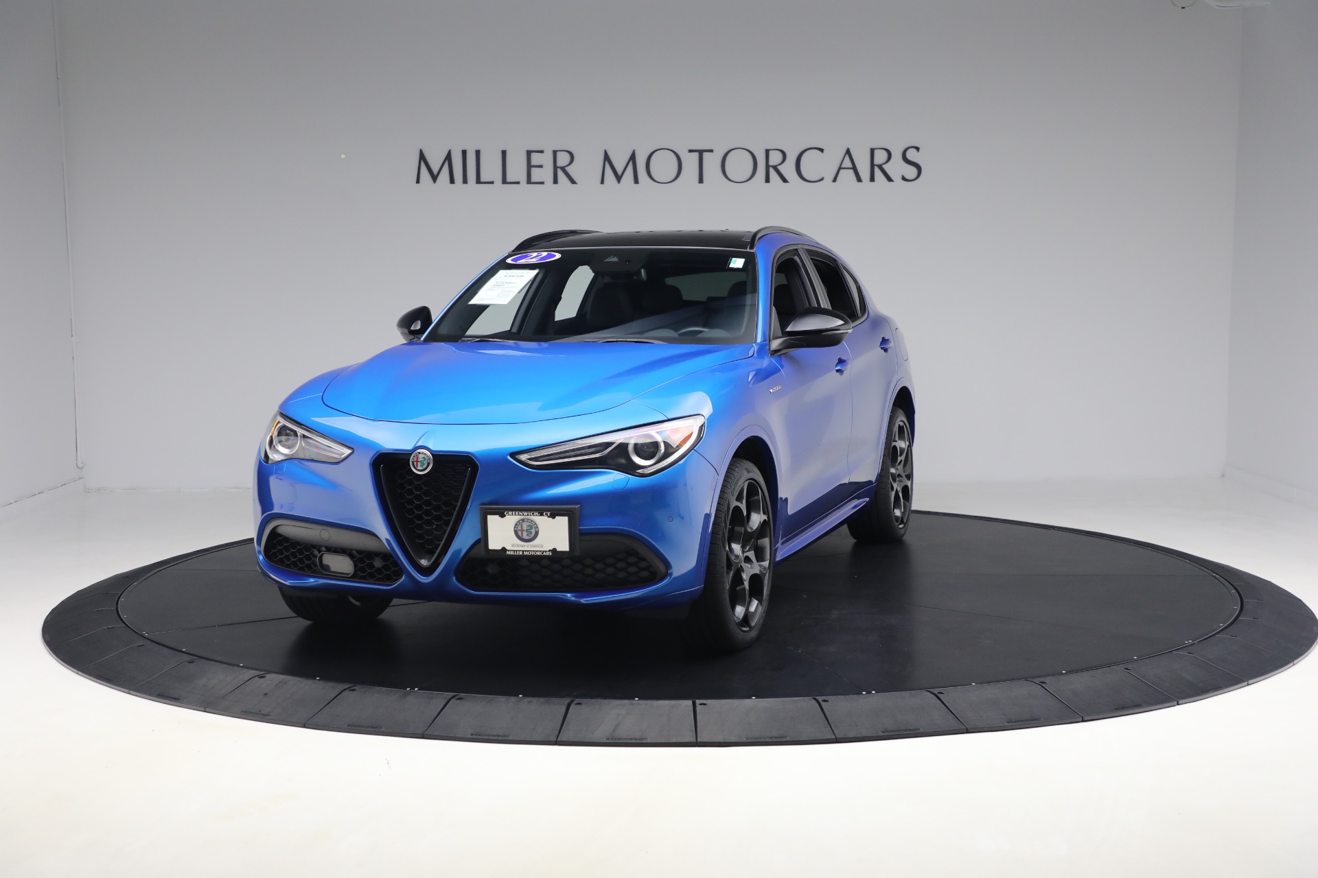 Used 2022 Alfa Romeo Stelvio Veloce for sale $32,900 at Bugatti of Greenwich in Greenwich CT 06830 1