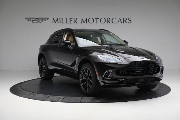 Used 2022 Aston Martin DBX for sale $105,900 at Bugatti of Greenwich in Greenwich CT 06830 10