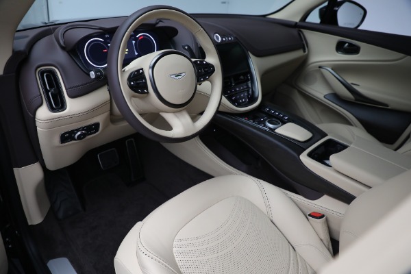 Used 2022 Aston Martin DBX for sale $105,900 at Bugatti of Greenwich in Greenwich CT 06830 14