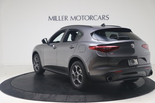 New 2022 Alfa Romeo Stelvio Sprint for sale Sold at Bugatti of Greenwich in Greenwich CT 06830 5