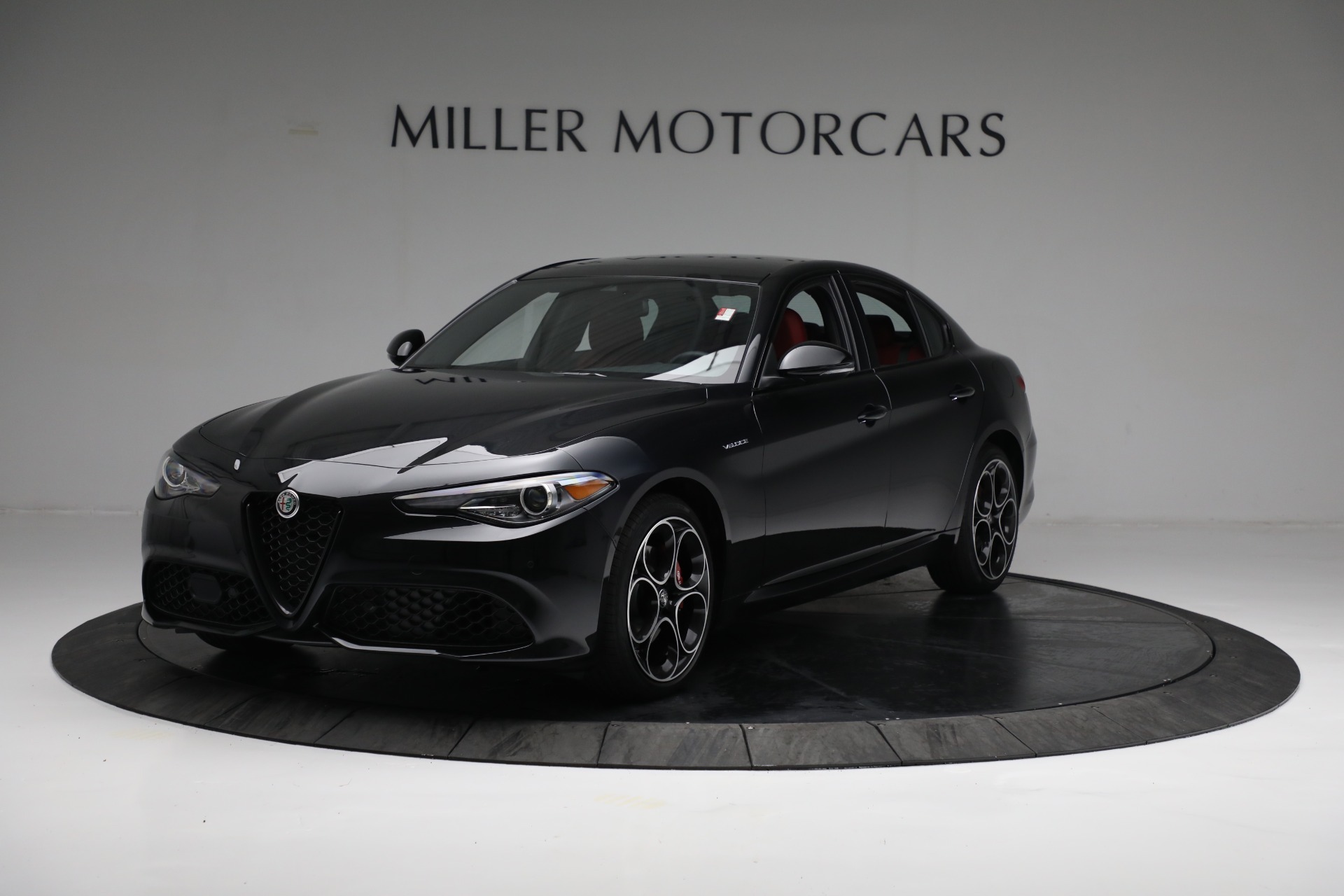 New 2022 Alfa Romeo Giulia Veloce for sale Sold at Bugatti of Greenwich in Greenwich CT 06830 1