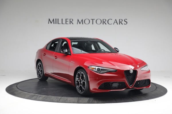 Used 2022 Alfa Romeo Giulia Veloce for sale $29,900 at Bugatti of Greenwich in Greenwich CT 06830 11