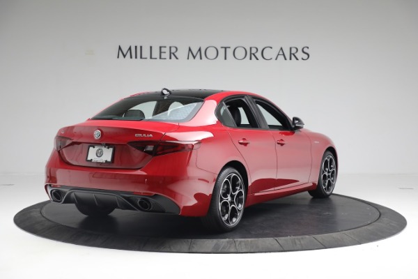 Used 2022 Alfa Romeo Giulia Veloce for sale $29,900 at Bugatti of Greenwich in Greenwich CT 06830 7