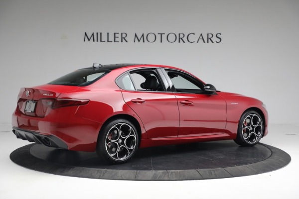 Used 2022 Alfa Romeo Giulia Veloce for sale $29,900 at Bugatti of Greenwich in Greenwich CT 06830 8