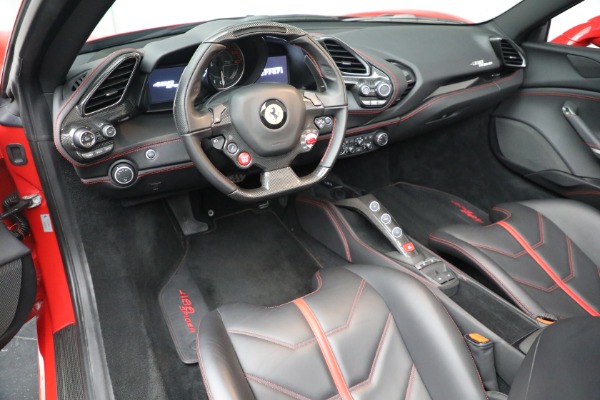 Used 2018 Ferrari 488 Spider for sale $382,900 at Bugatti of Greenwich in Greenwich CT 06830 27