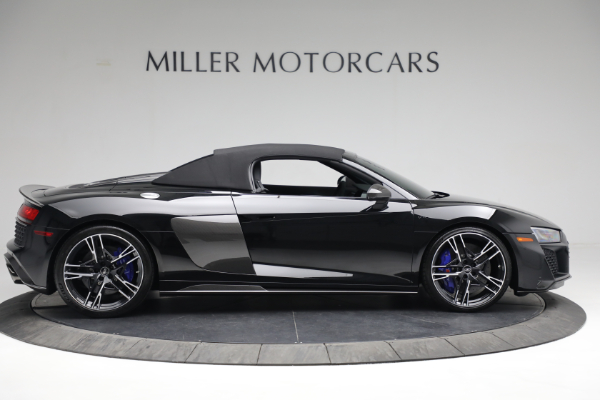 Used 2022 Audi R8 5.2 quattro V10 perform. Spyder for sale Sold at Bugatti of Greenwich in Greenwich CT 06830 17