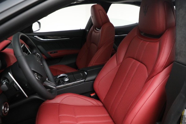 New 2022 Maserati Ghibli Modena Q4 for sale $109,155 at Bugatti of Greenwich in Greenwich CT 06830 27