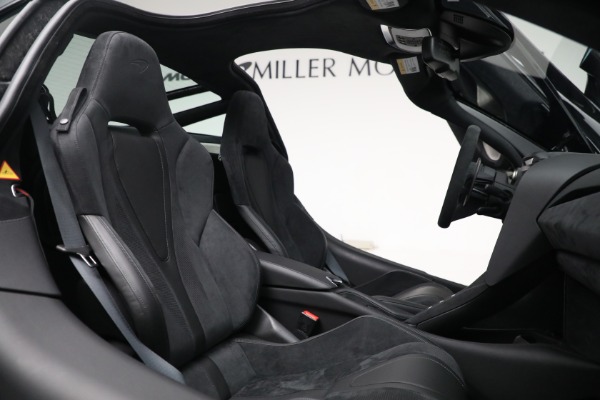 Used 2019 McLaren 720S Performance for sale $304,900 at Bugatti of Greenwich in Greenwich CT 06830 22
