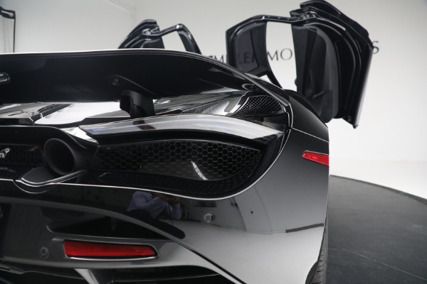 Used 2019 McLaren 720S Performance for sale $304,900 at Bugatti of Greenwich in Greenwich CT 06830 28
