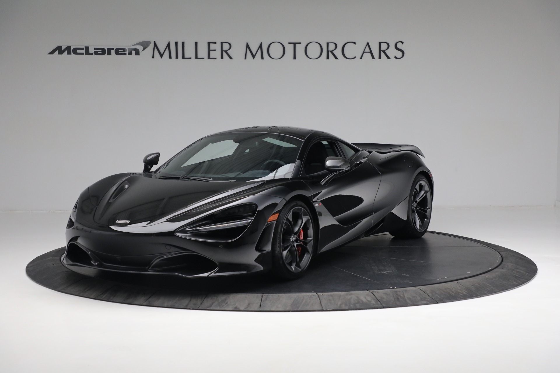 Used 2019 McLaren 720S Performance for sale $304,900 at Bugatti of Greenwich in Greenwich CT 06830 1