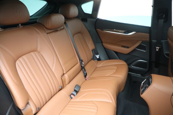 New 2022 Maserati Levante GT for sale Sold at Bugatti of Greenwich in Greenwich CT 06830 17