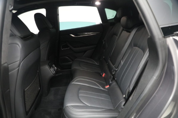 Used 2022 Maserati Levante Modena for sale $53,900 at Bugatti of Greenwich in Greenwich CT 06830 19