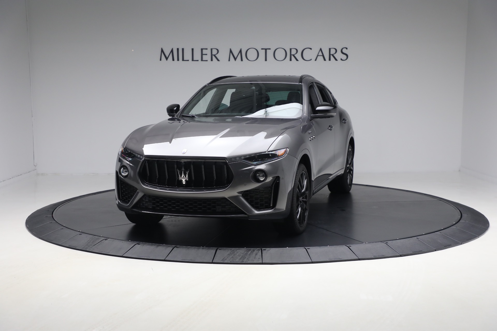 Used 2022 Maserati Levante Modena for sale $53,900 at Bugatti of Greenwich in Greenwich CT 06830 1