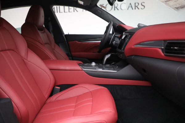 New 2022 Maserati Levante Modena for sale $113,075 at Bugatti of Greenwich in Greenwich CT 06830 21