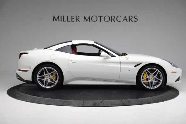 Used 2015 Ferrari California T for sale Sold at Bugatti of Greenwich in Greenwich CT 06830 17