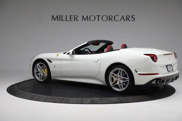 Used 2015 Ferrari California T for sale $169,900 at Bugatti of Greenwich in Greenwich CT 06830 4